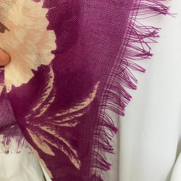 Cashmere and Silk Scarf/Wrap Mauves Gardenia Design - Picture 5 of 12